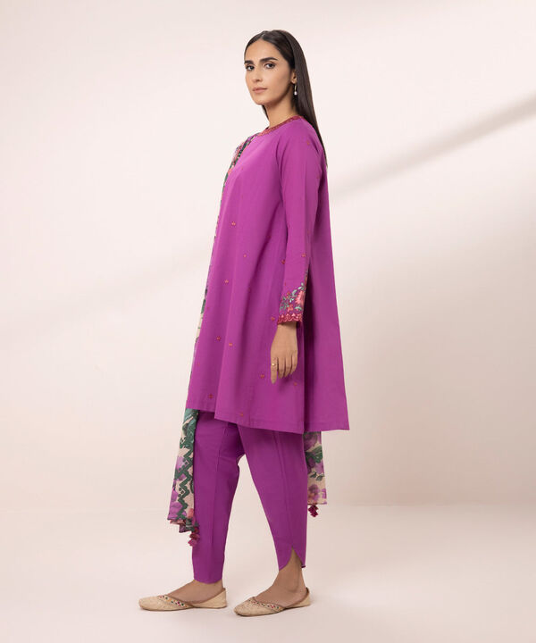 SAPPHIRE | UNSTITCHED 3 PIECE EMBROIDERED LAWN SUIT