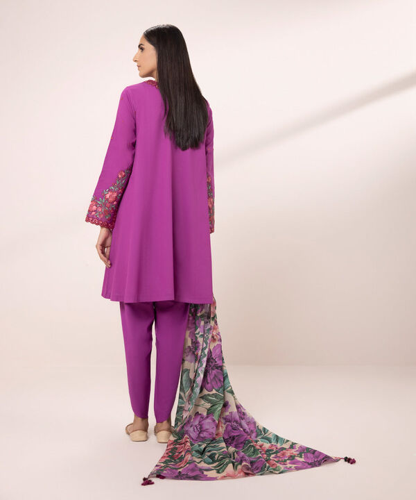 SAPPHIRE | UNSTITCHED 3 PIECE EMBROIDERED LAWN SUIT