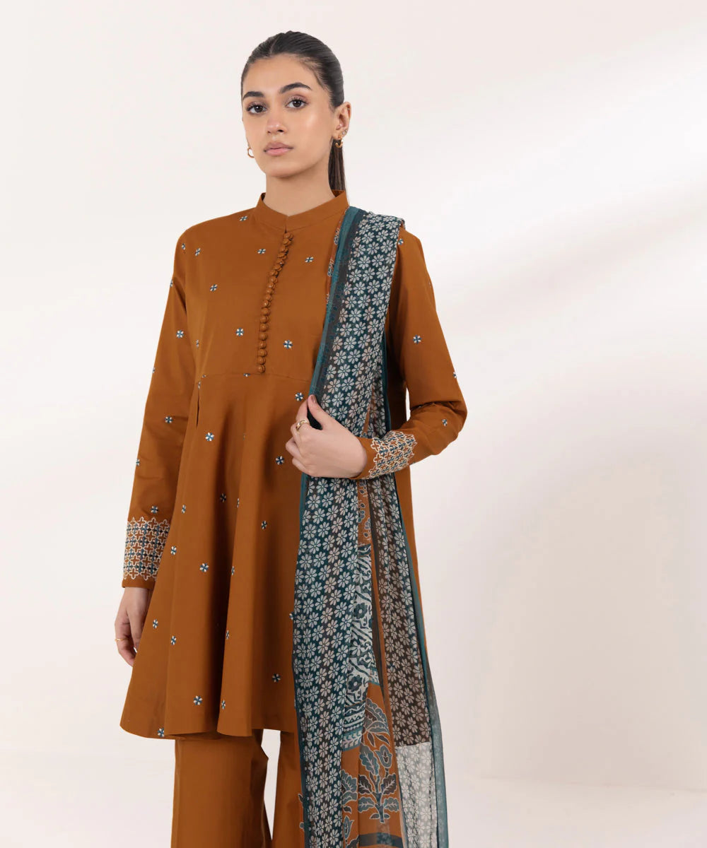 SAPPHIRE | UNSTITCHED 2 PIECE EMBROIDERED LAWN SUIT