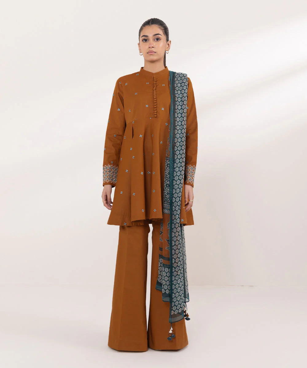 SAPPHIRE | UNSTITCHED 2 PIECE EMBROIDERED LAWN SUIT