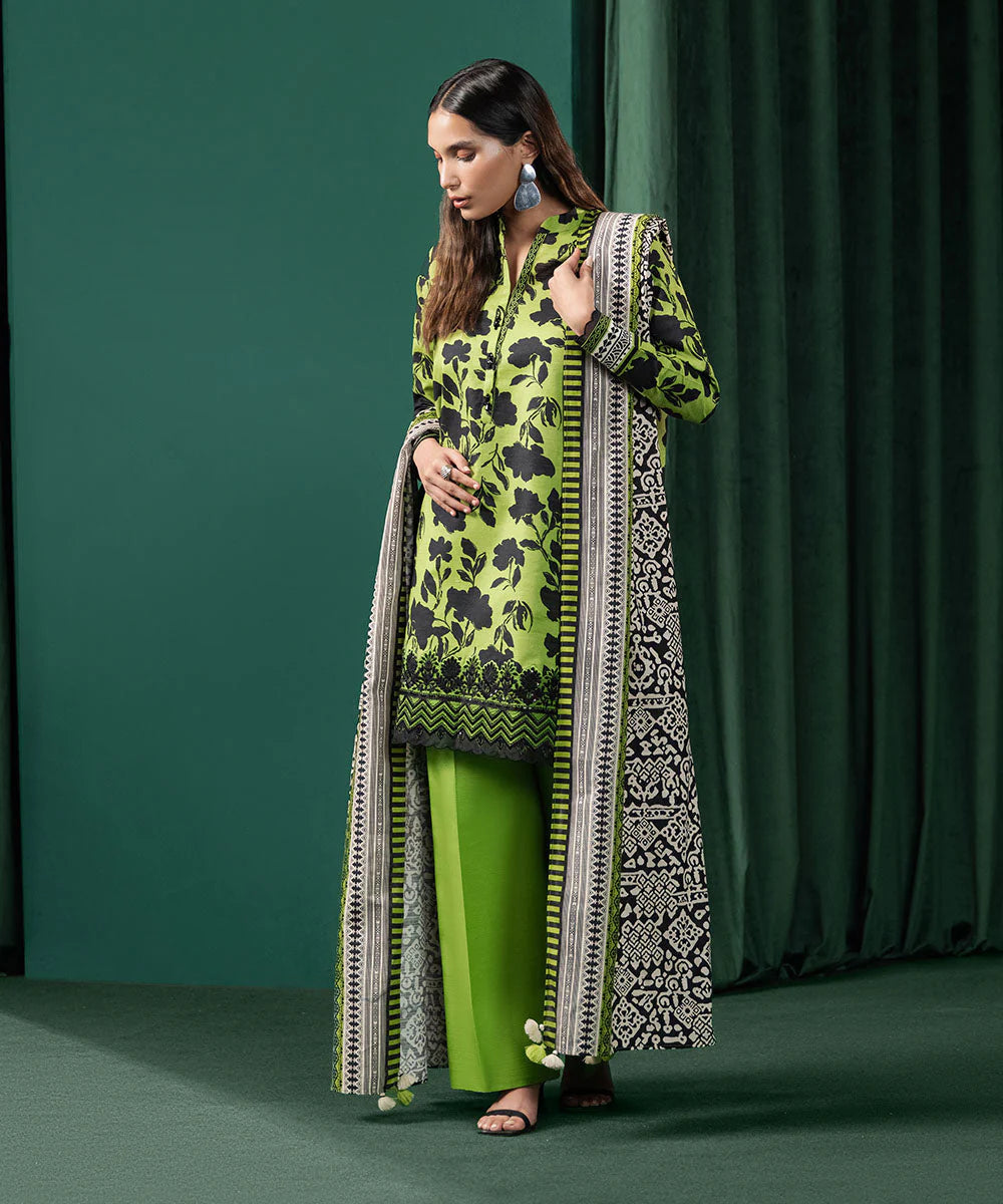 SAPPHIRE | UNSTITCHED 3 PIECE EMBROIDERED LIGHT KHADDAR SUIT