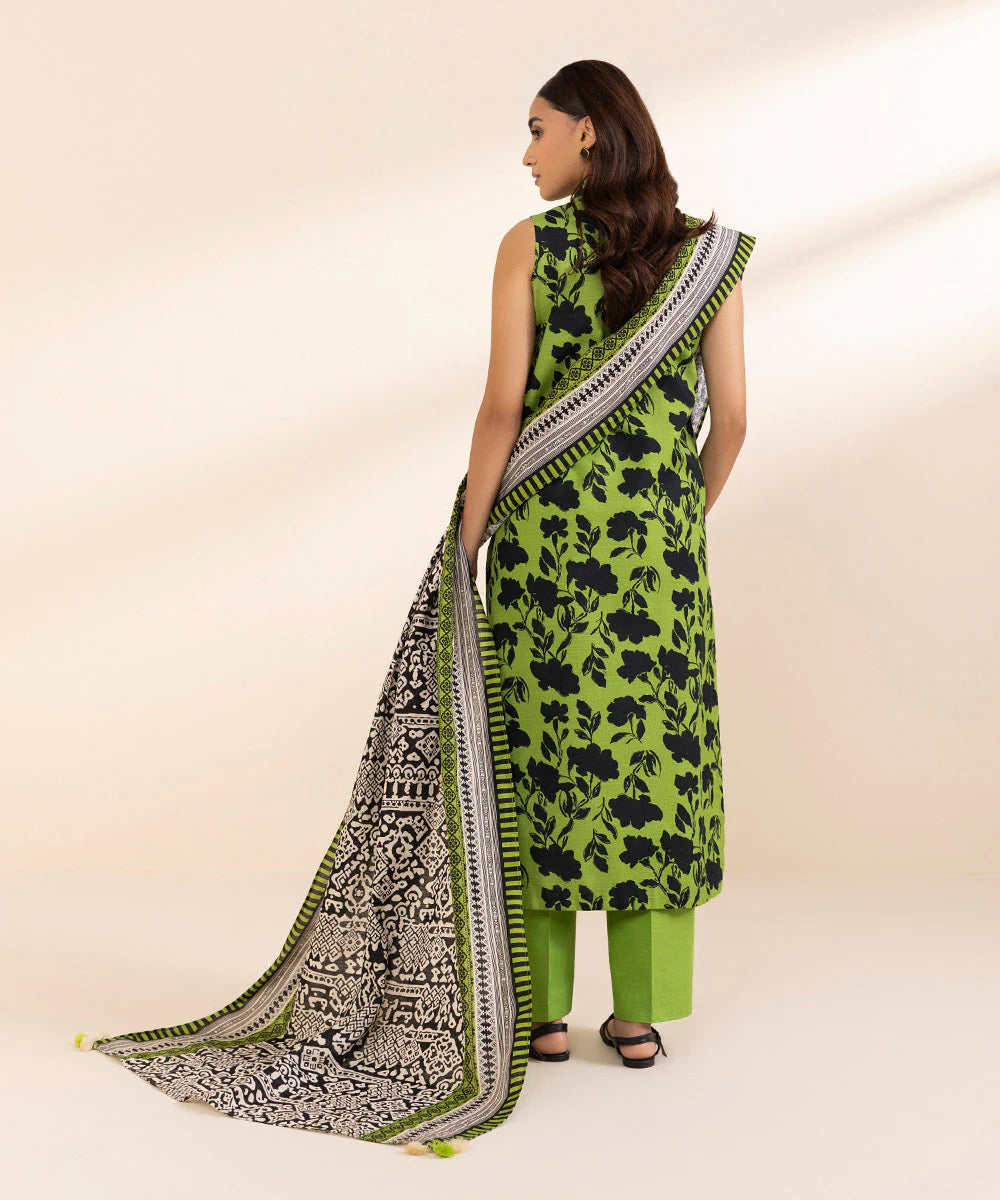 SAPPHIRE | UNSTITCHED 3 PIECE EMBROIDERED LIGHT KHADDAR SUIT
