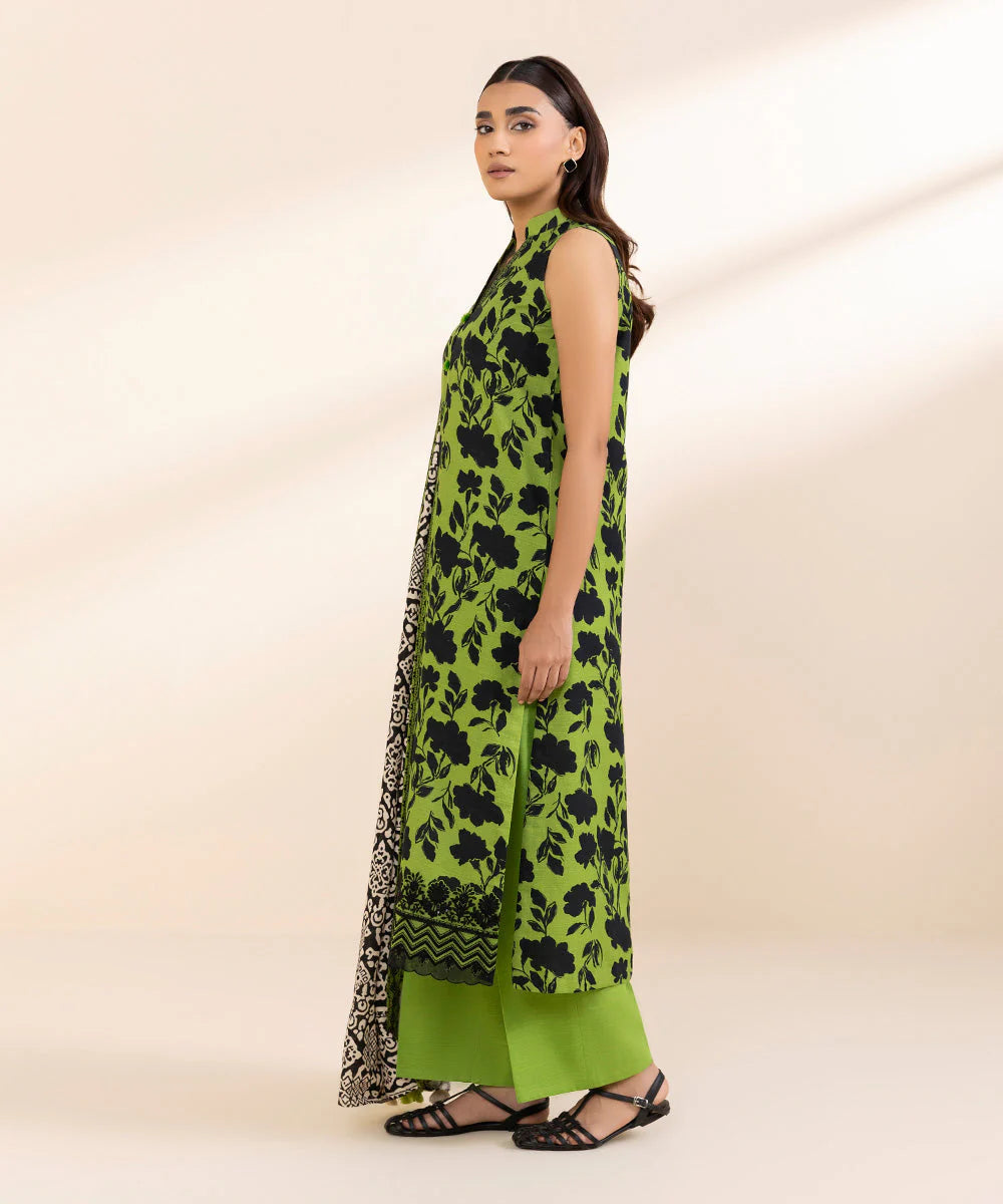 SAPPHIRE | UNSTITCHED 3 PIECE EMBROIDERED LIGHT KHADDAR SUIT
