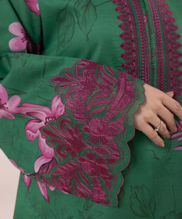SAPPHIRE | UNSTITCHED 3 PIECE EMBROIDERED LAWN SUIT