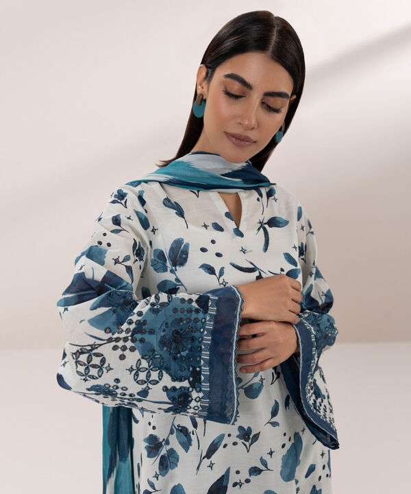 SAPPHIRE | UNSTITCHED 3 PIECE EMBROIDERED LAWN SUIT