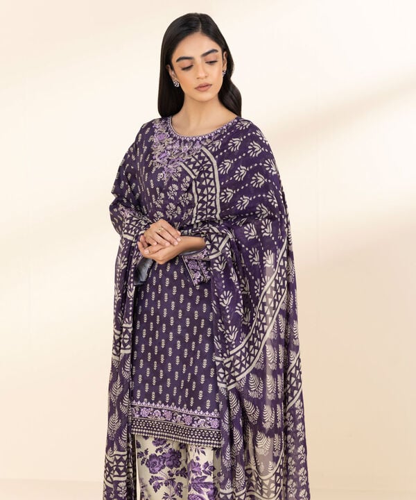 SAPPHIRE | UNSTITCHED 3 PIECE EMBROIDERED LAWN SUIT