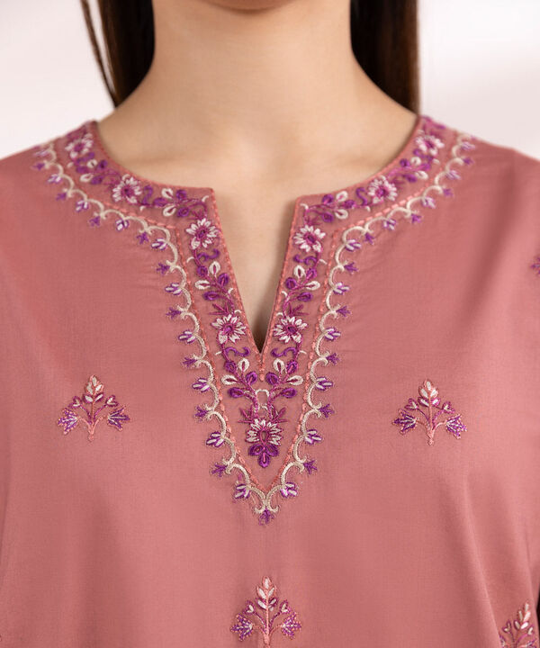 SAPPHIRE | UNSTITCHED 3 PIECE EMBROIDERED CAMBRIC SUIT