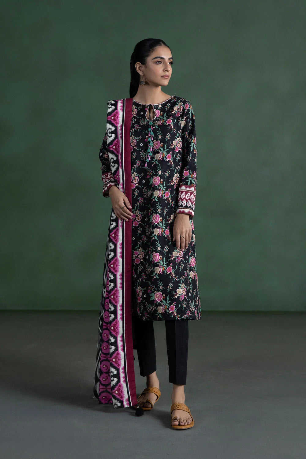 SAPPHIRE | UNSTITCHED 3 PIECE PRINTED LAWN SUIT
