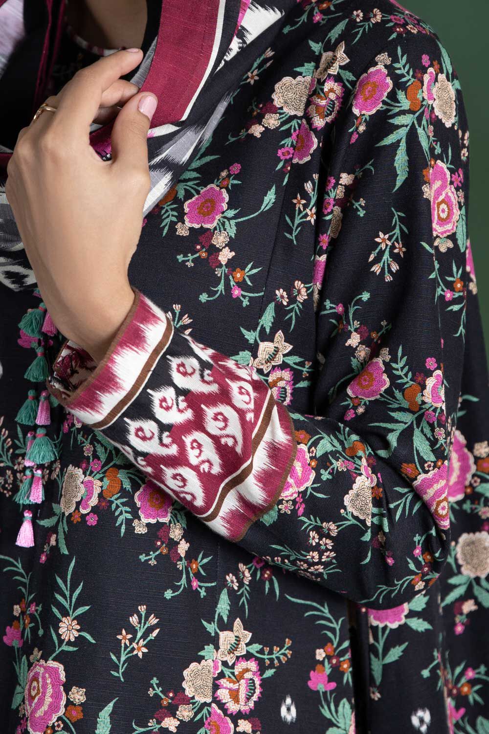 SAPPHIRE | UNSTITCHED 3 PIECE PRINTED LAWN SUIT