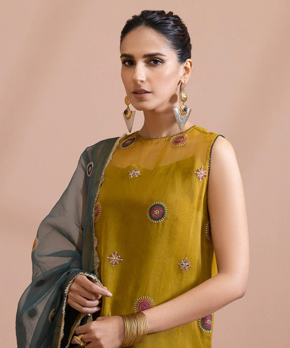 Sapphire LUXE | 3 Piece Unstitched Dyed Embroidered Blended Organza Suit | 3FE-LX23V1-4