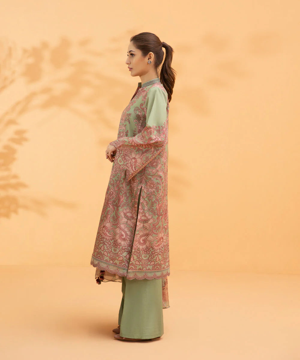 SAPPHIRE | UNSTITCHED 3 PIECE PRINTED LAWN SUIT