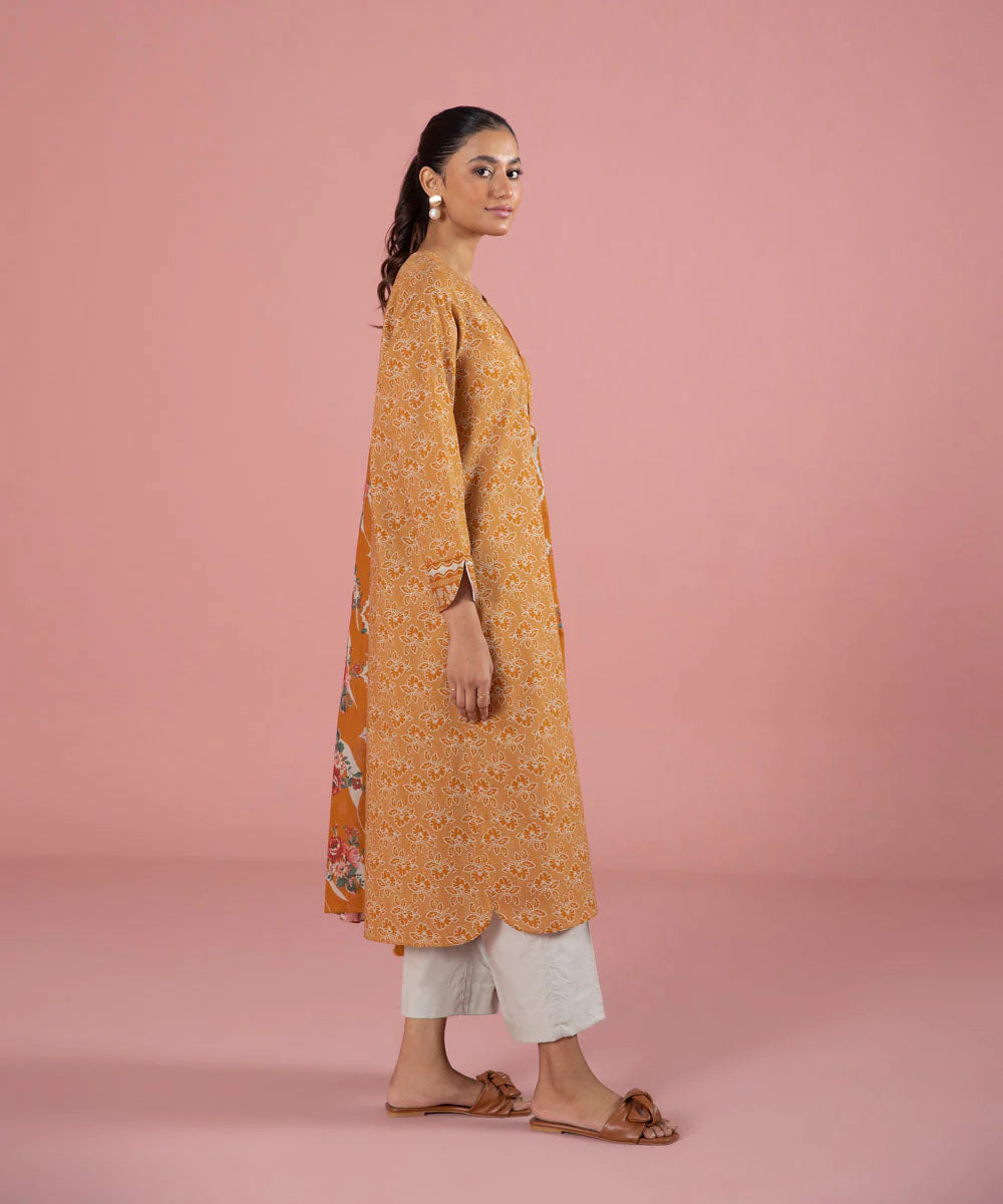 Sapphire | Unstitched 2Pc Printed Lawn - Shirt & Dupatta | 3P-DY23ZV0-16