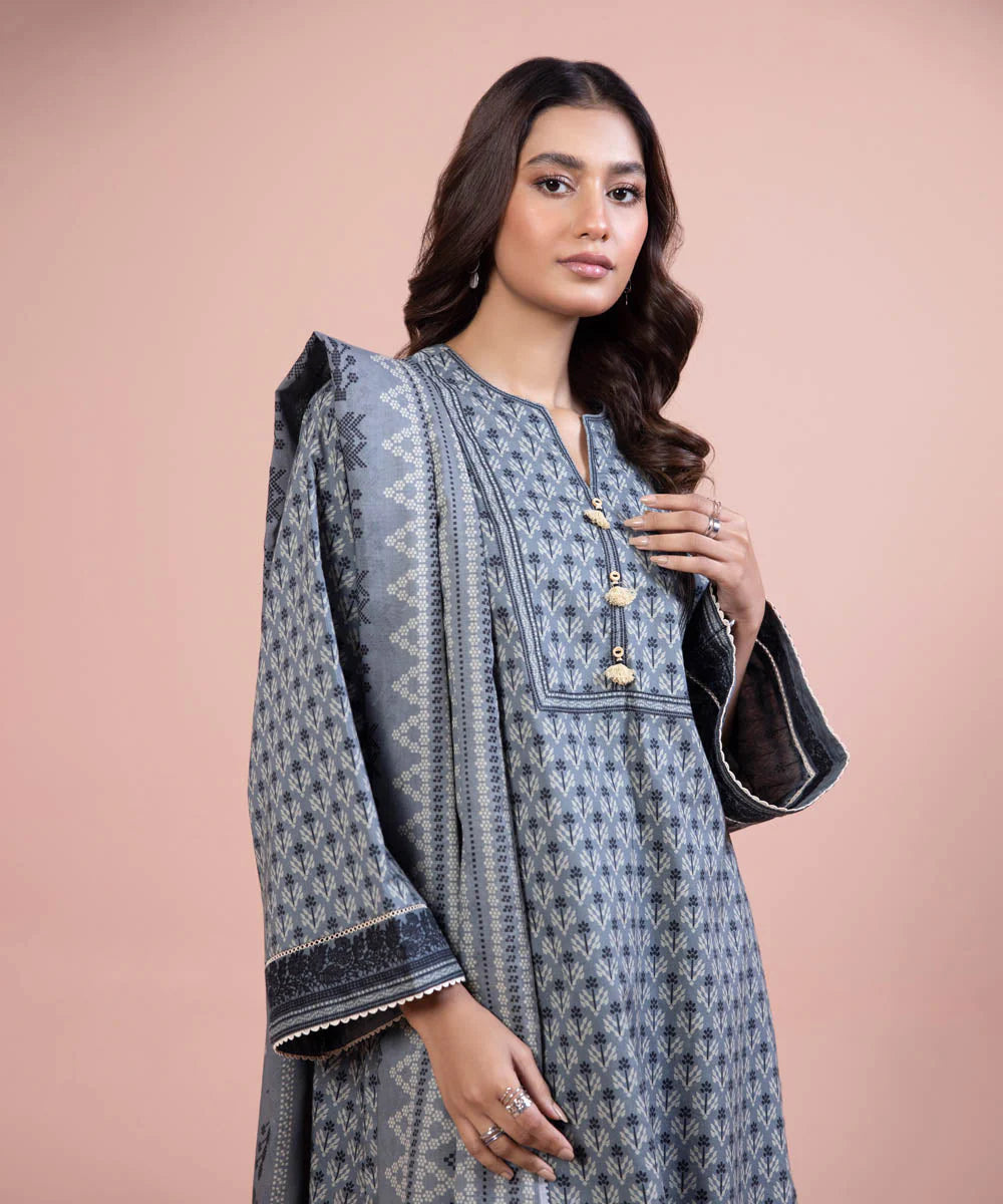 Sapphire | Unstitched 3Pc Printed Lawn Suit | 3P-DY23ZV0-9-R