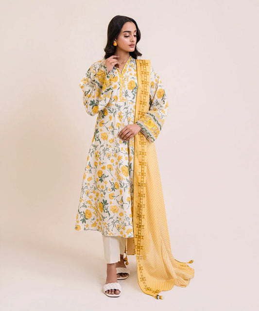 SAPPHIRE | UNSTITCHED 3 PIECE EMBROIDERED LAWN SUIT