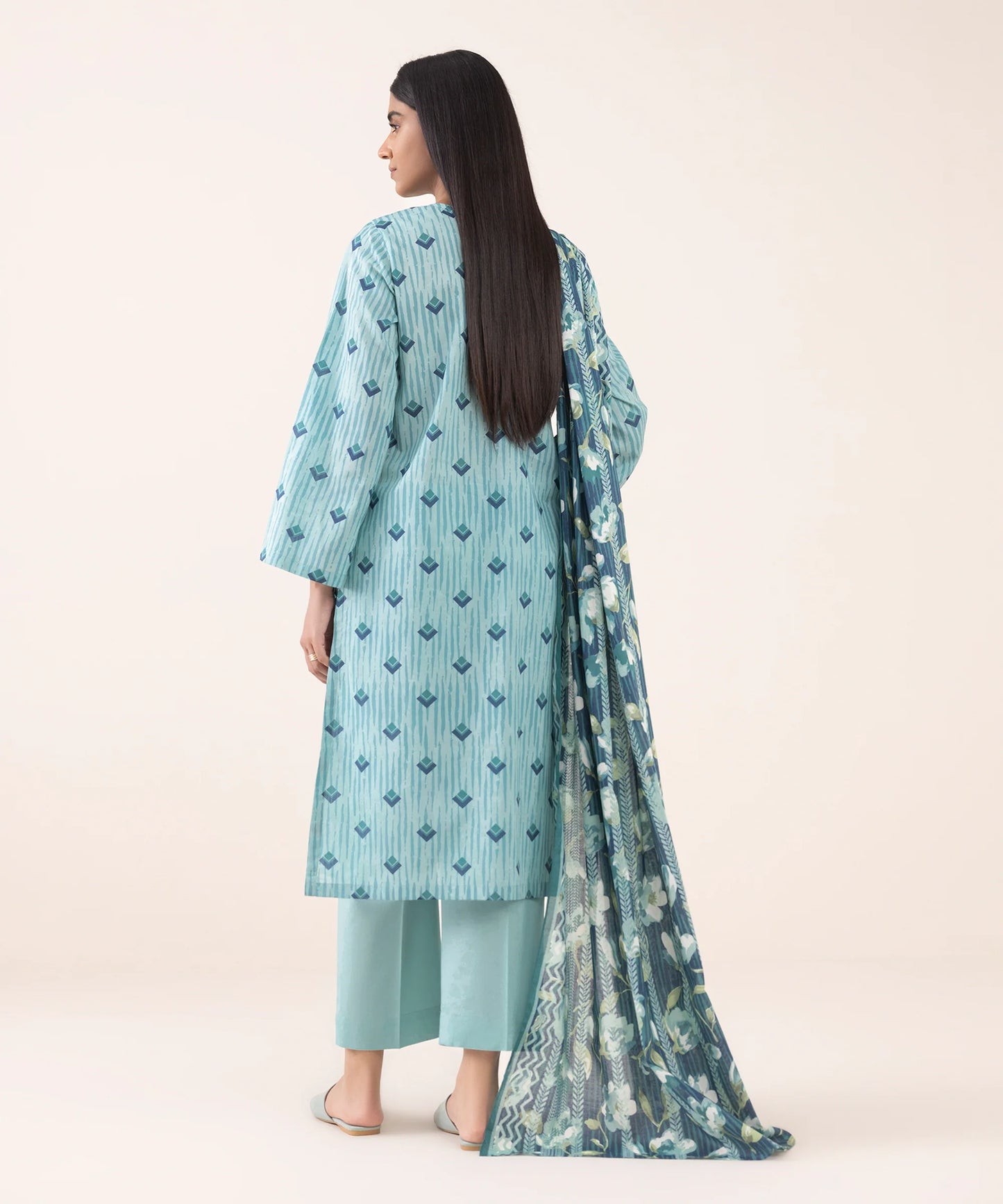 SAPPHIRE | UNSTITCHED 3 PIECE PRINTED LAWN SUIT