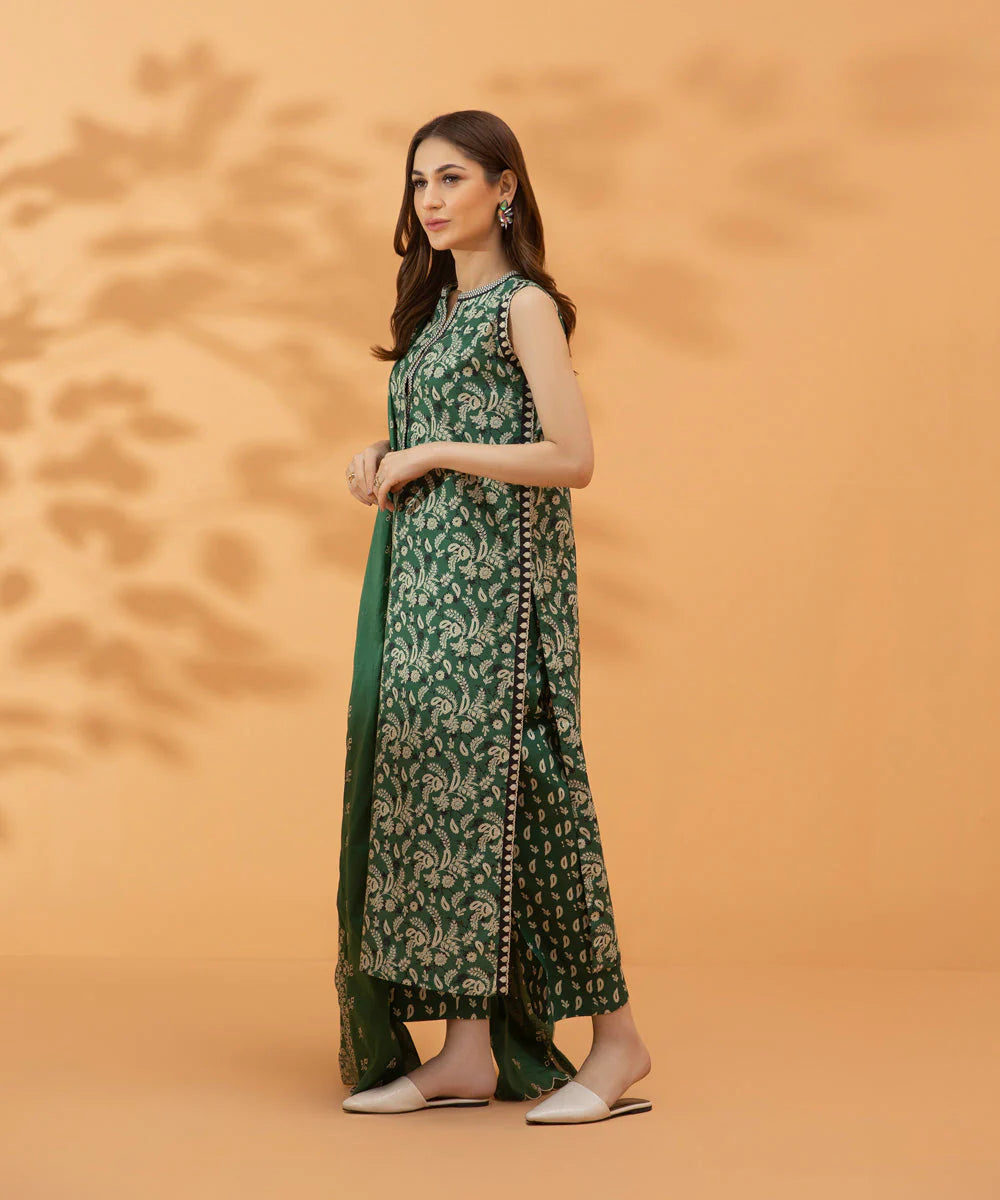 Sapphire | Unstitched 3Pc Printed Lawn Suit