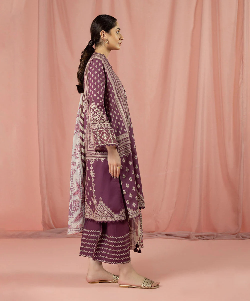 Sapphire | Unstitched 3Pc Embroidered Lawn Suit | 3PE-DY23V2-1R