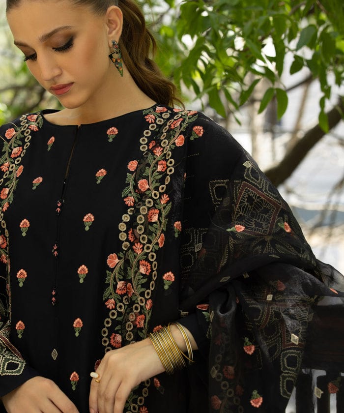 Sapphire | Unstitched 3Pc Embroidered Lawn Suit | 3PE-DY23VE-8R