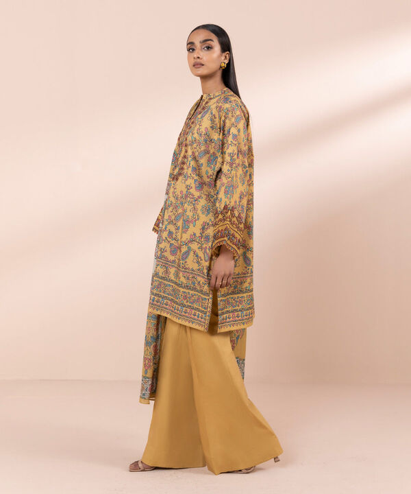 SAPPHIRE | UNSTITCHED 3 PIECE EMBROIDERED LAWN SUIT
