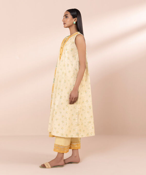 SAPPHIRE | UNSTITCHED 3 PIECE EMBROIDERED LAWN SUIT