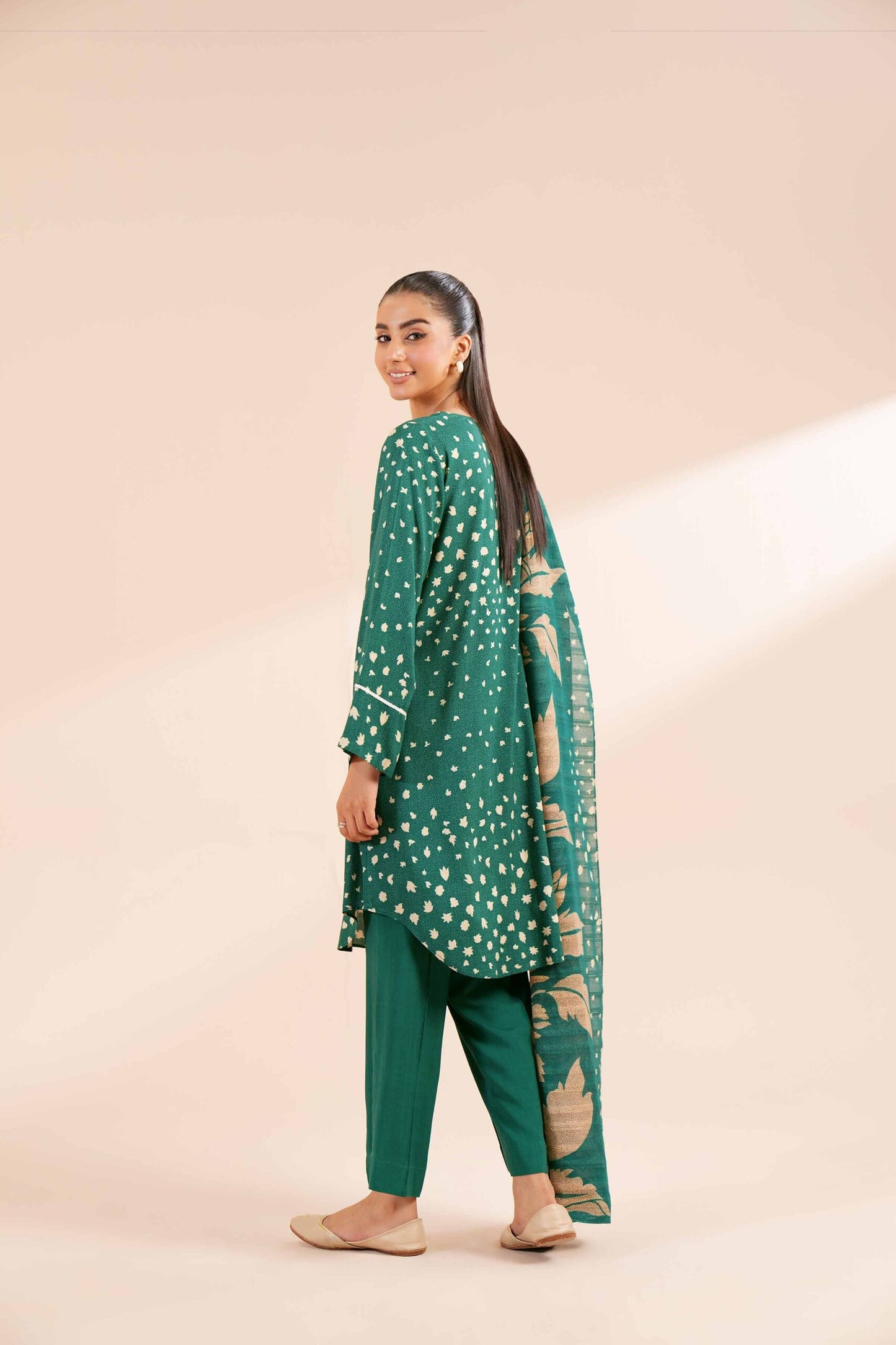 NISHAT | 3 PIECE UNSTITCHED PRINTED LAWN SUIT
