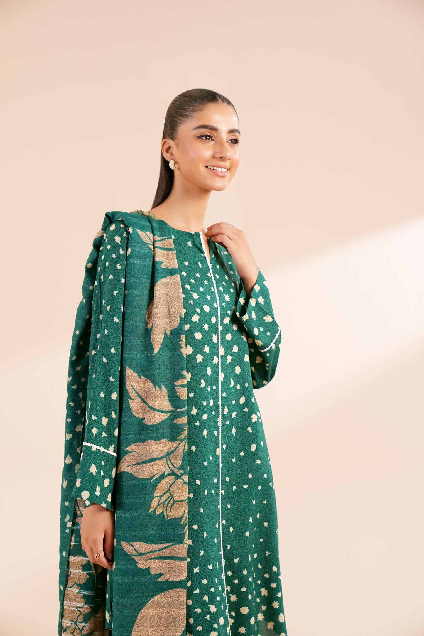 NISHAT | 3 PIECE UNSTITCHED PRINTED LAWN SUIT