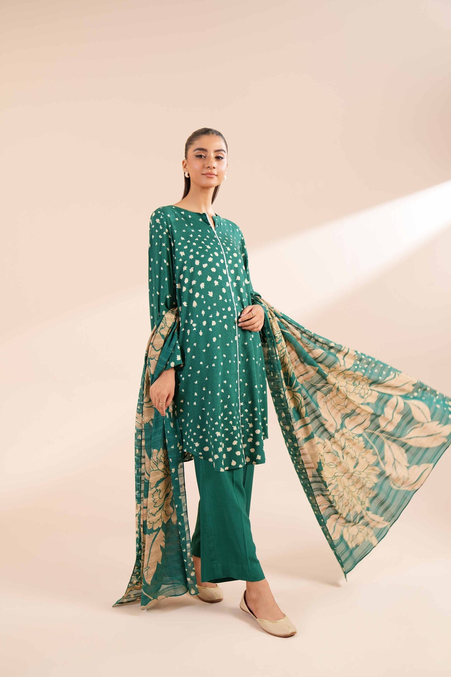 NISHAT | 3 PIECE UNSTITCHED PRINTED LAWN SUIT