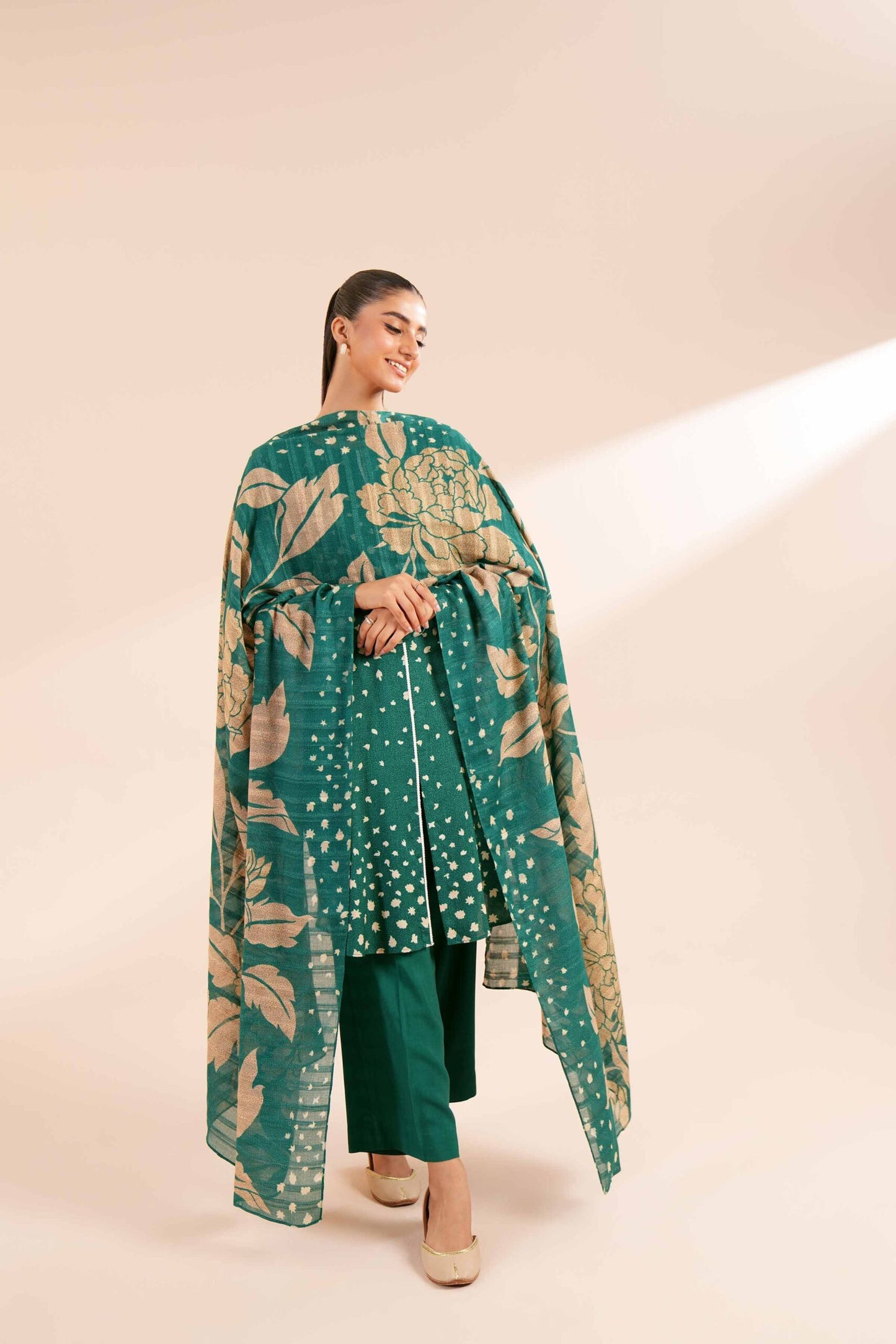 NISHAT | 3 PIECE UNSTITCHED PRINTED LAWN SUIT