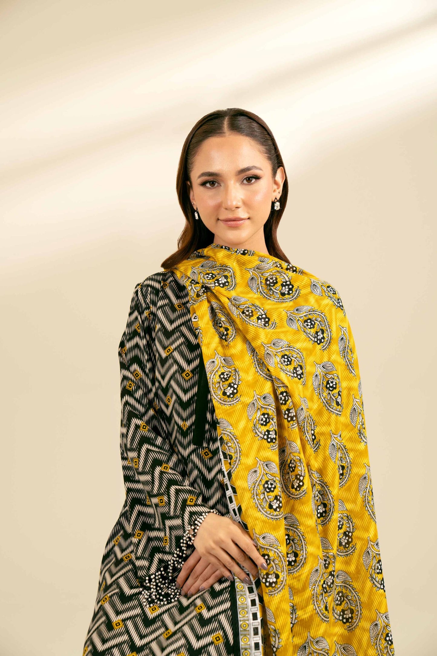 NISHAT | 3 PIECE UNSTITCHED PRINTED LAWN SUIT