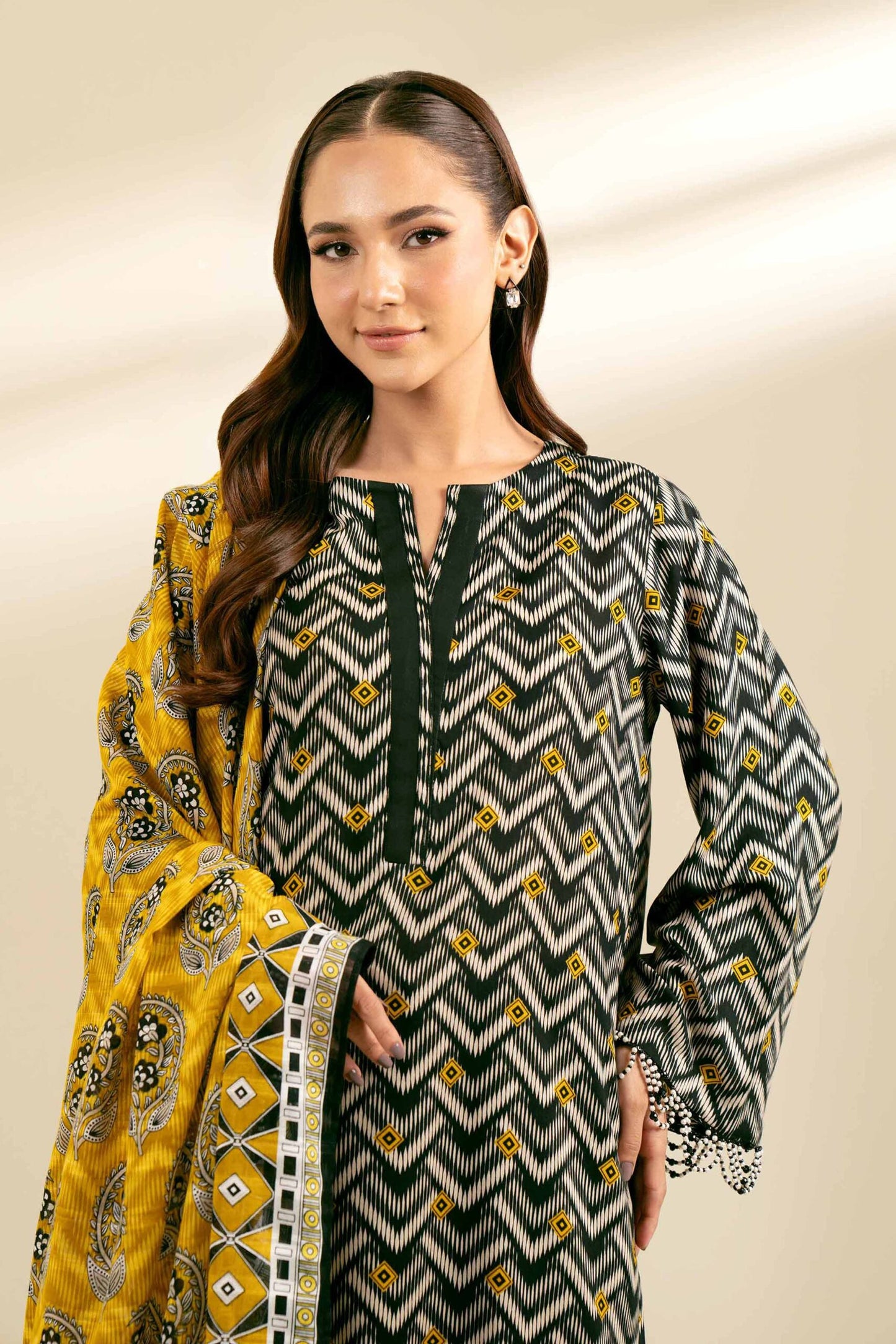 NISHAT | 3 PIECE UNSTITCHED PRINTED LAWN SUIT