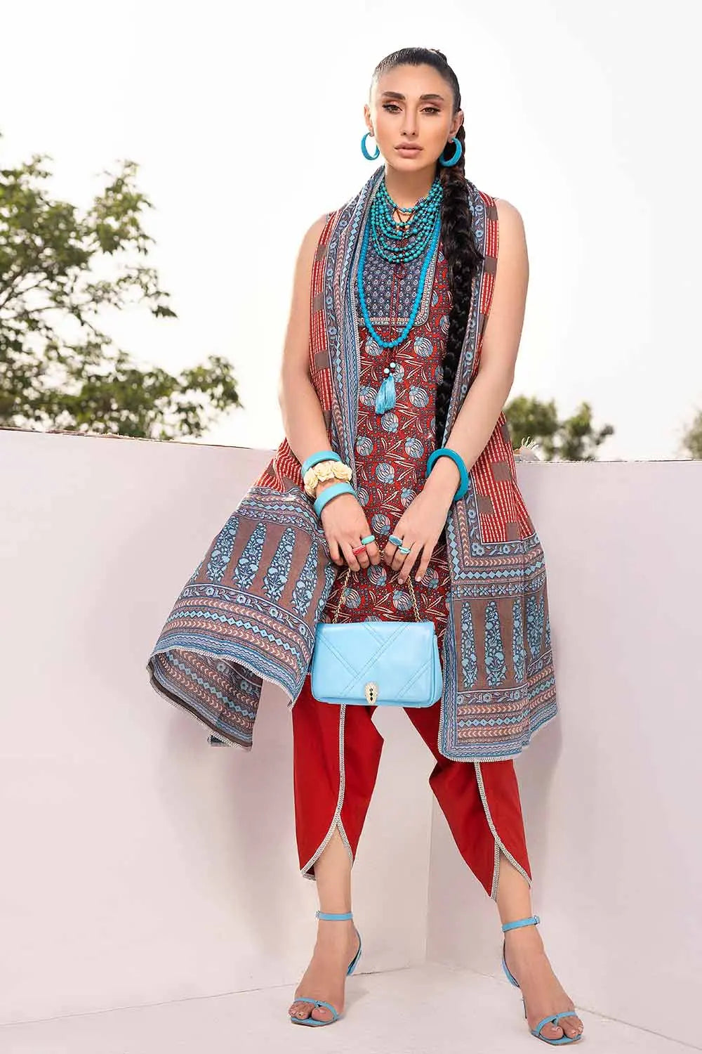 Gul Ahmed | 3PC Lawn Printed Unstitched Suit