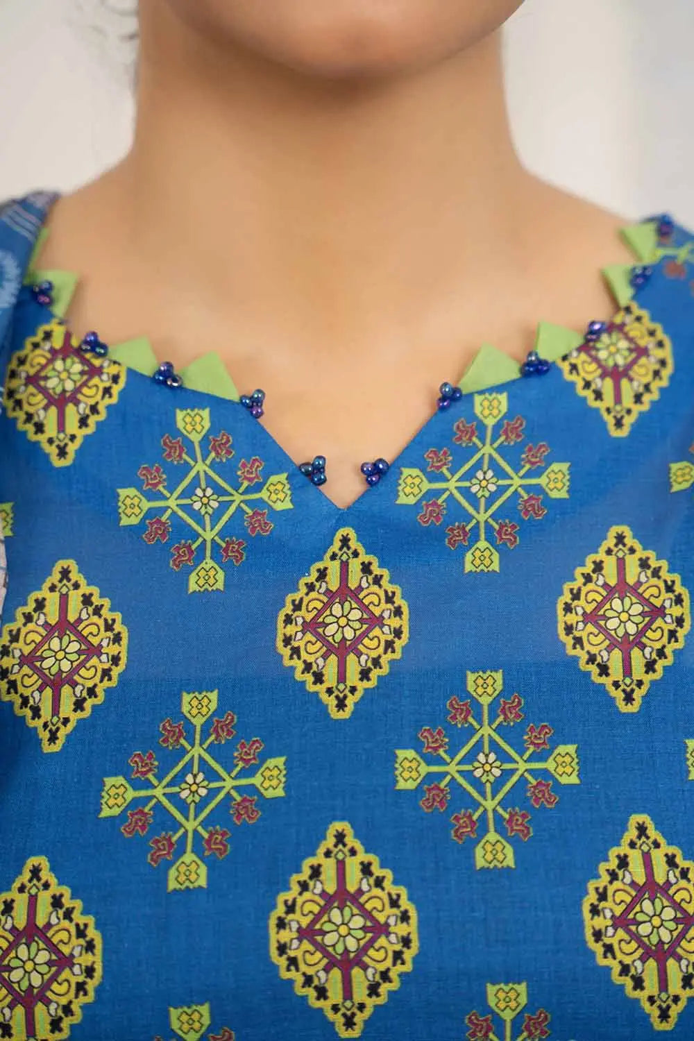 Gul Ahmed | 3PC Printed Lawn Unstitched Suit