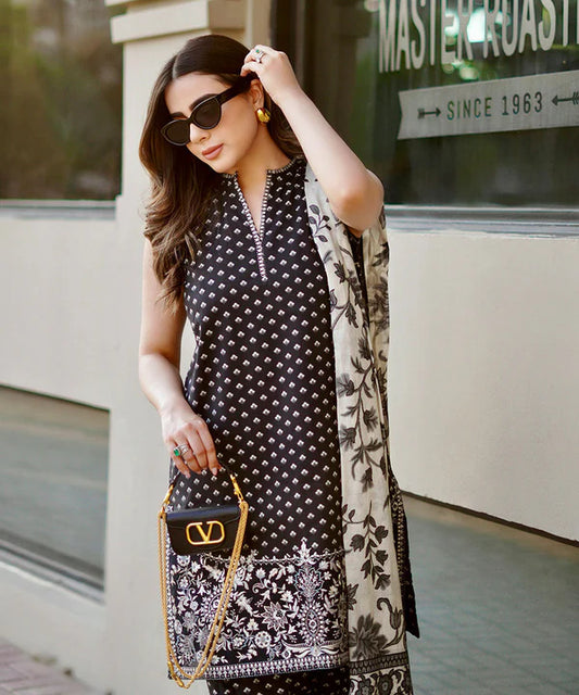 SAPPHIRE | UNSTITCHED 3 PIECE EMBROIDERED LAWN SUIT