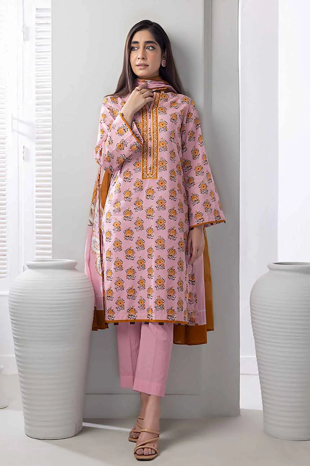 Gul Ahmed | 3PC Printed Lawn Unstitched Suit
