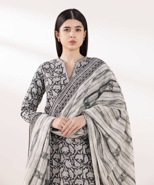 SAPPHIRE | UNSTITCHED 2 PIECE EMBROIDERED CAMBRIC SUIT