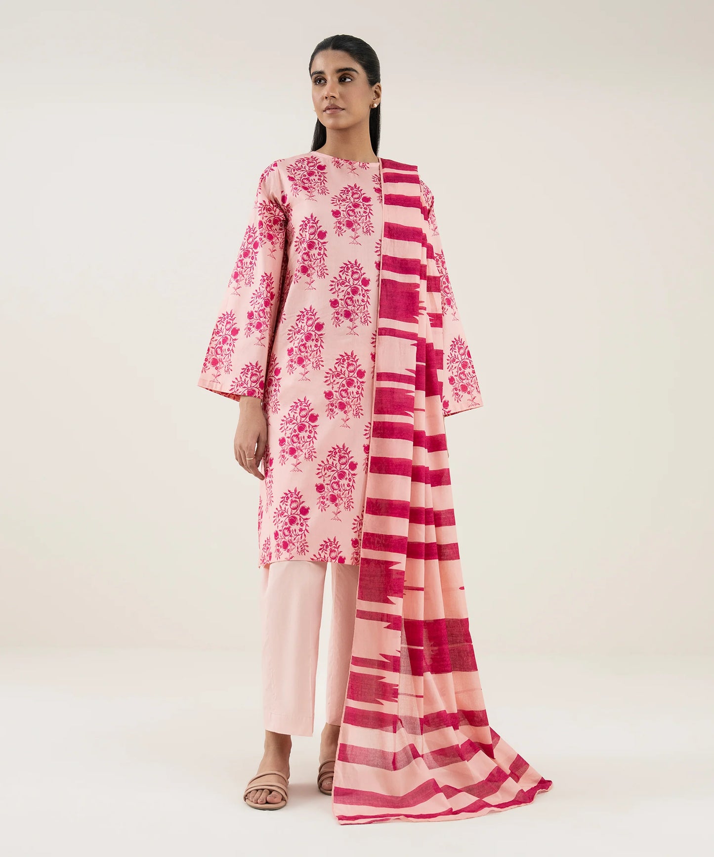 SAPPHIRE | UNSTITCHED 3 PIECE PRINTED LAWN SUIT