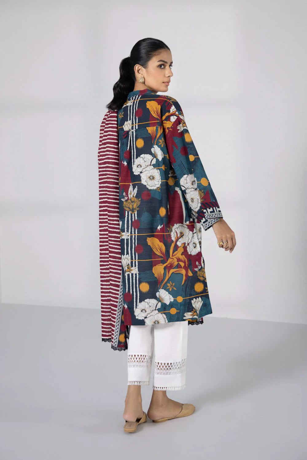 SAPPHIRE | UNSTITCHED 2 PIECE PRINTED KHADDAR SUIT
