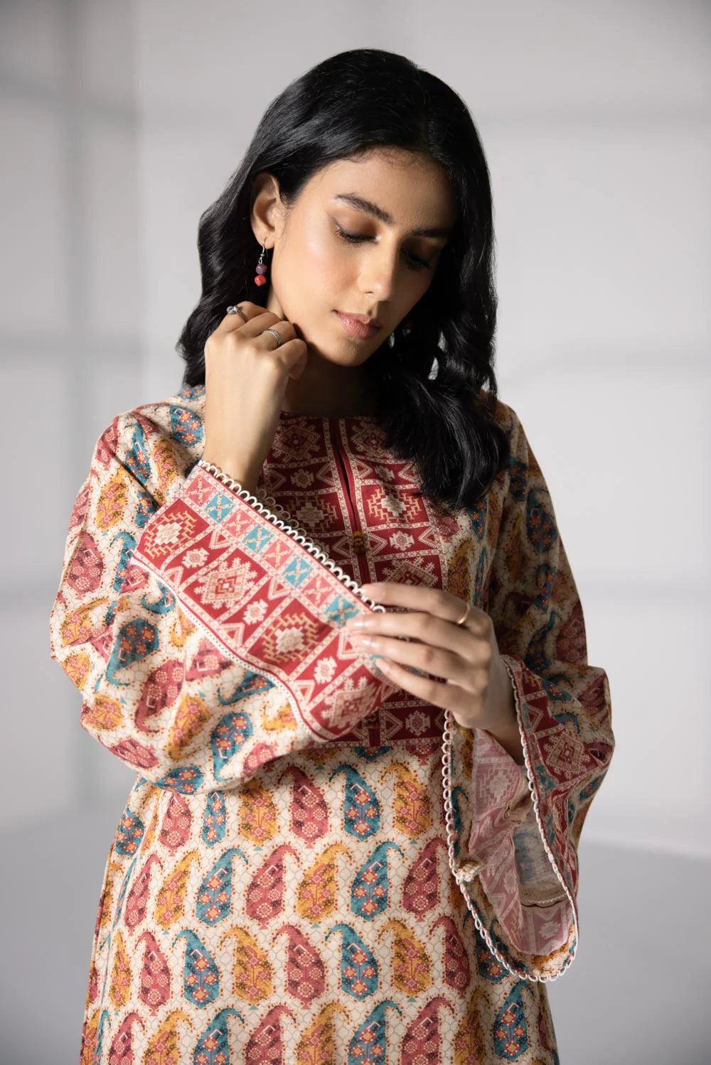 SAPPHIRE | UNSTITCHED 2 PIECE PRINTED KHADDAR SUIT