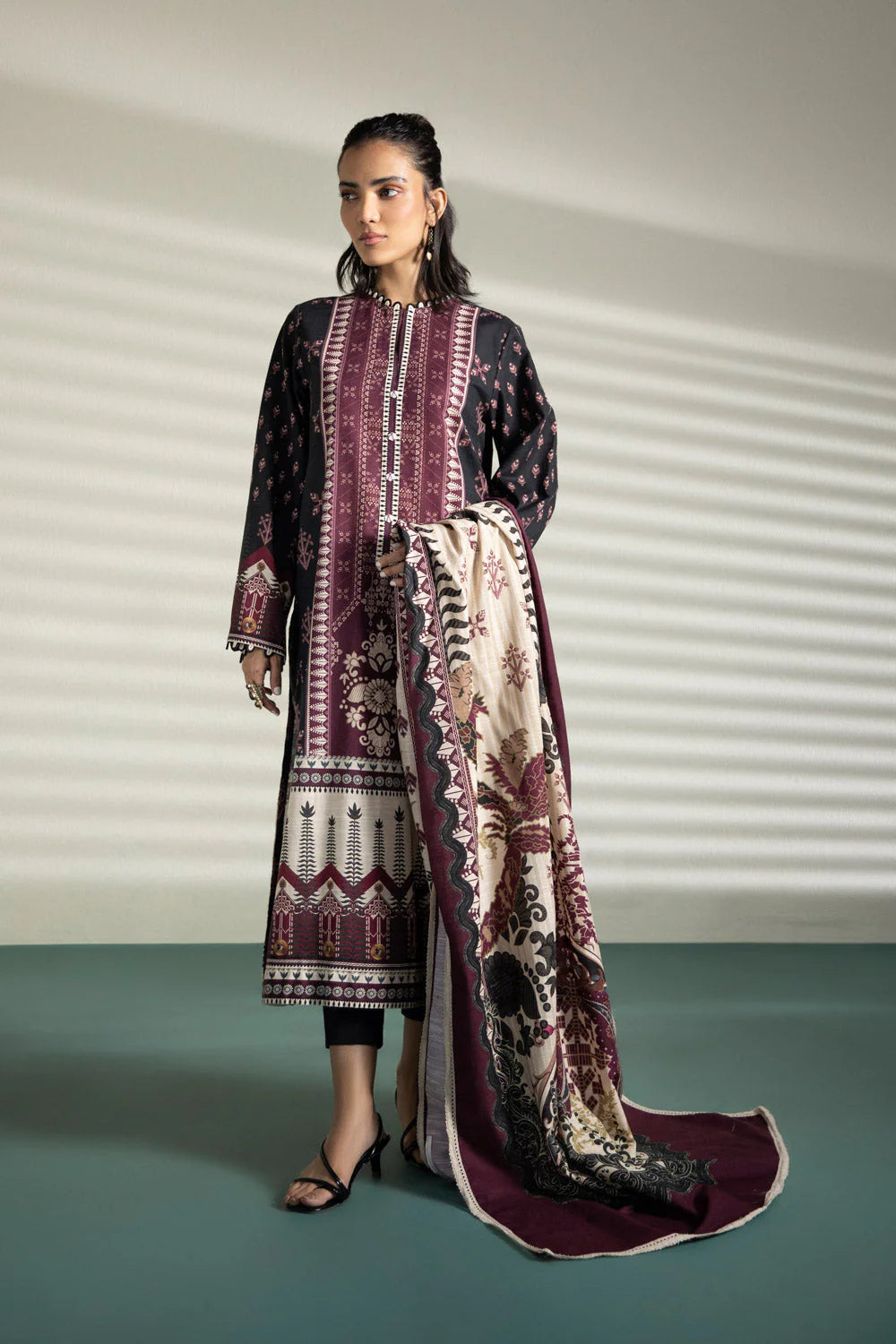 SAPPHIRE | UNSTITCHED 3 PIECE PRINTED LAWN SUIT