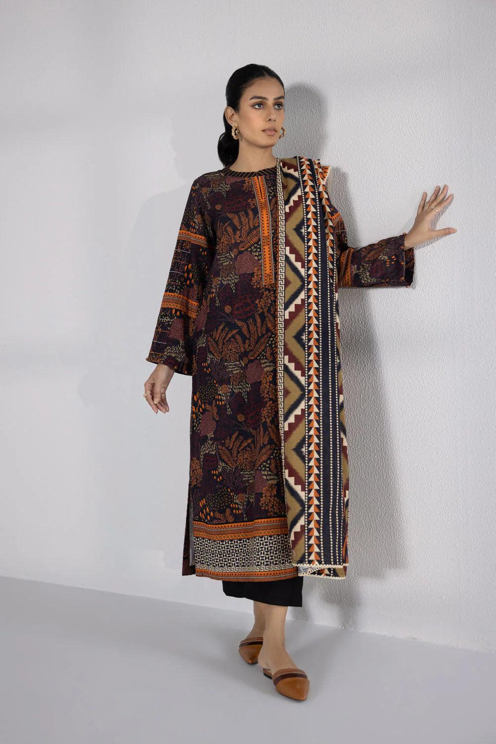 SAPPHIRE | UNSTITCHED 2 PIECE PRINTED KHADDAR SUIT