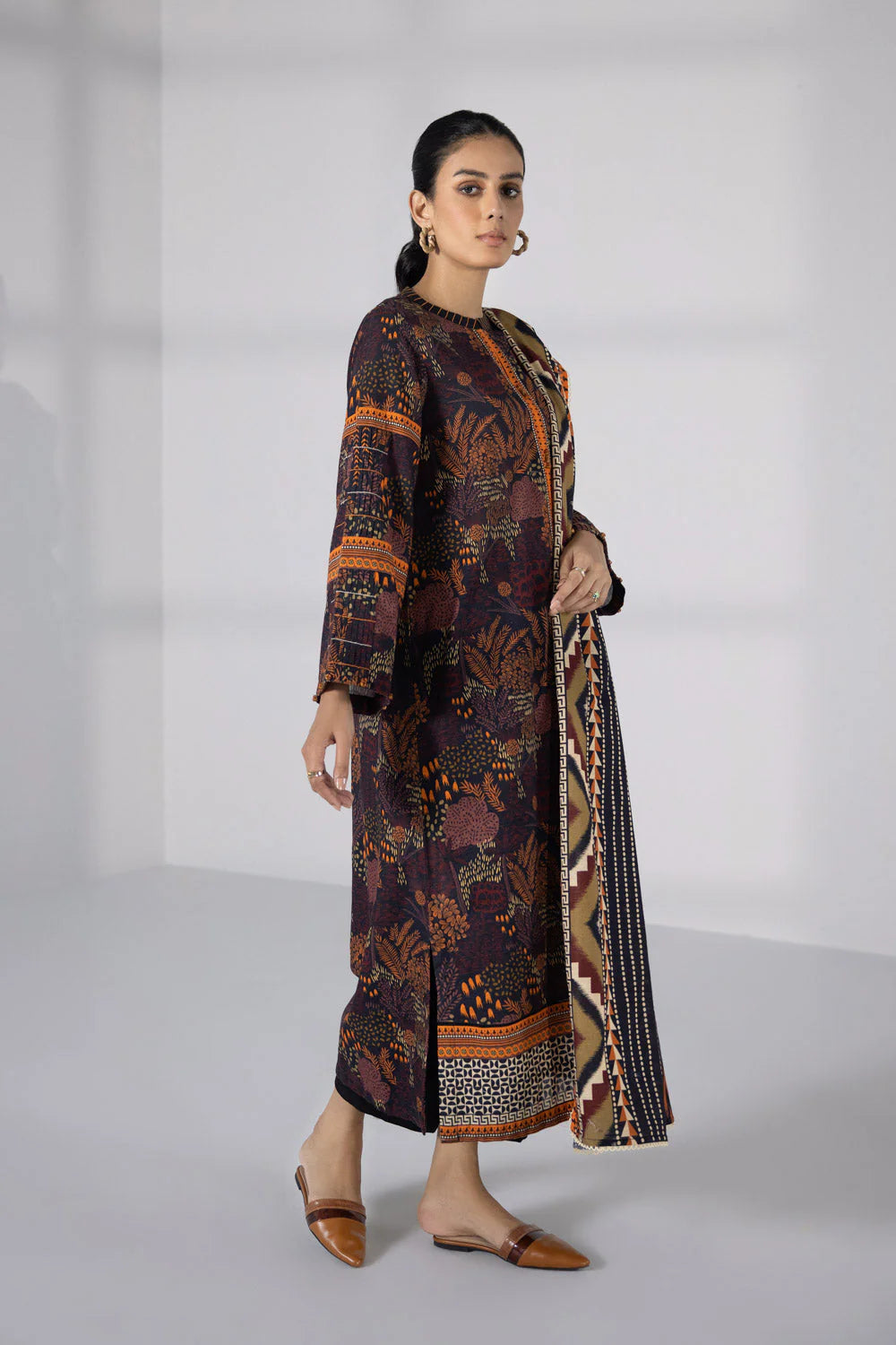 SAPPHIRE | UNSTITCHED 2 PIECE PRINTED KHADDAR SUIT
