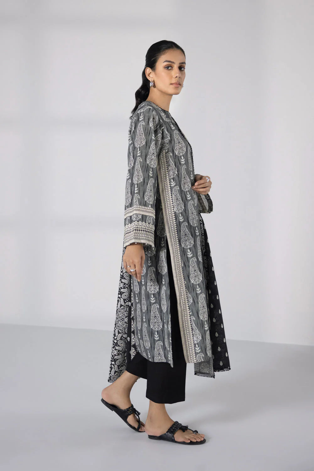 SAPPHIRE | UNSTITCHED 2 PIECE PRINTED KHADDAR SUIT