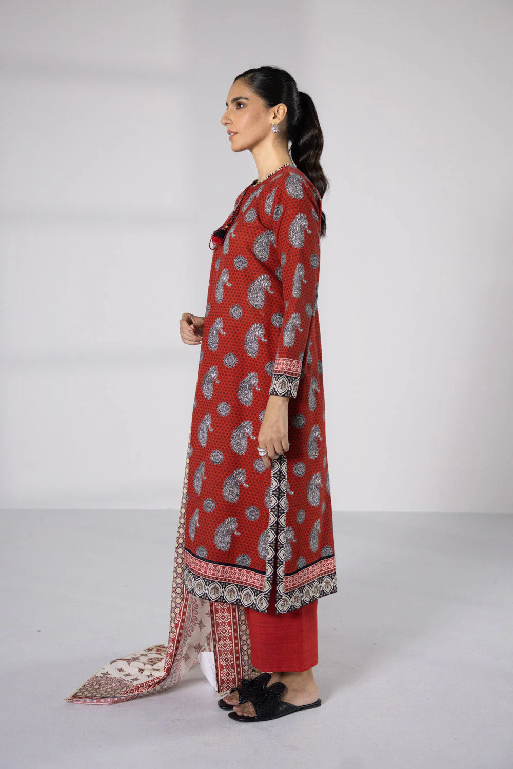 SAPPHIRE | UNSTITCHED 2 PIECE PRINTED KHADDAR SUIT