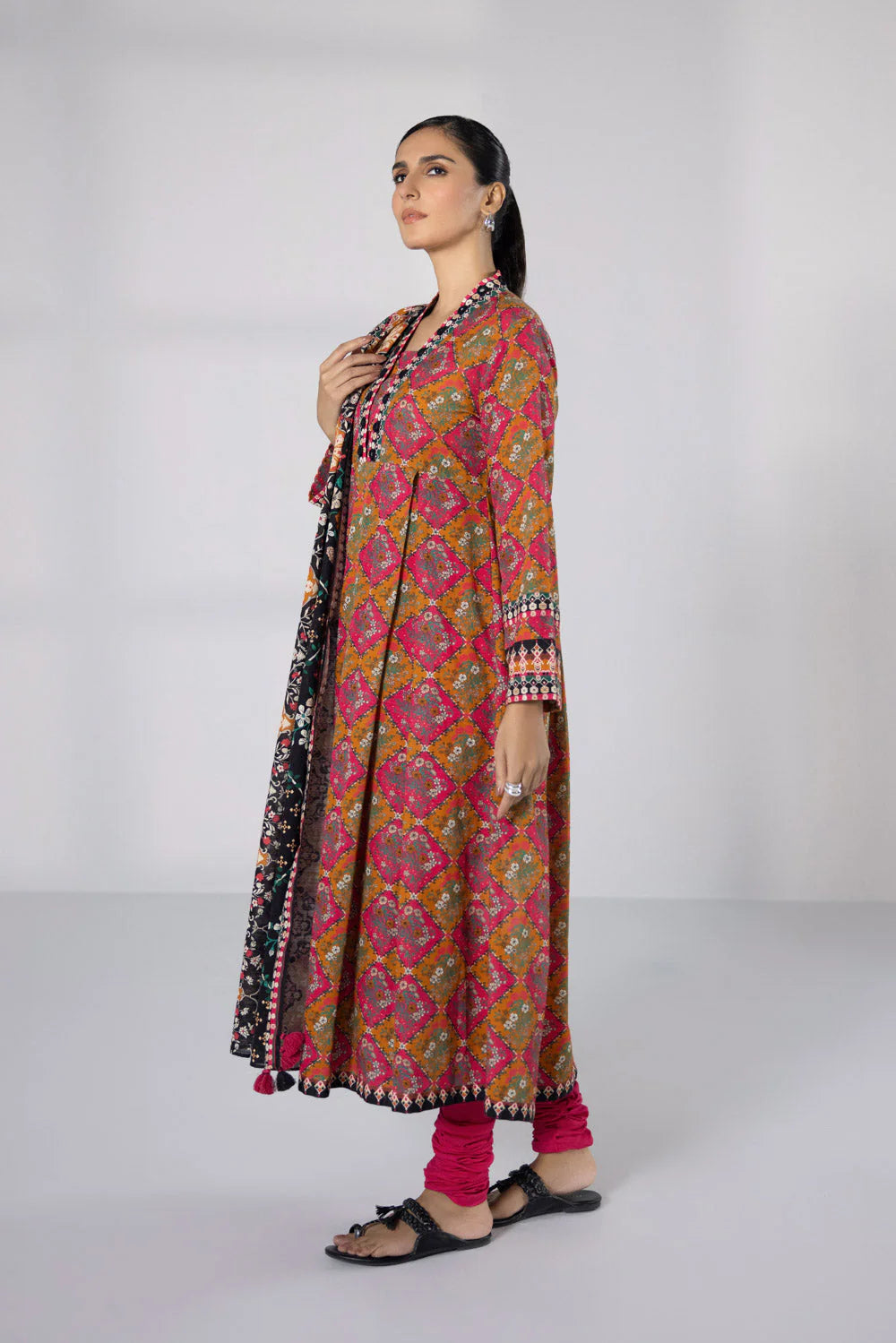 SAPPHIRE | UNSTITCHED 3 PIECE PRINTED KHADDAR SUIT