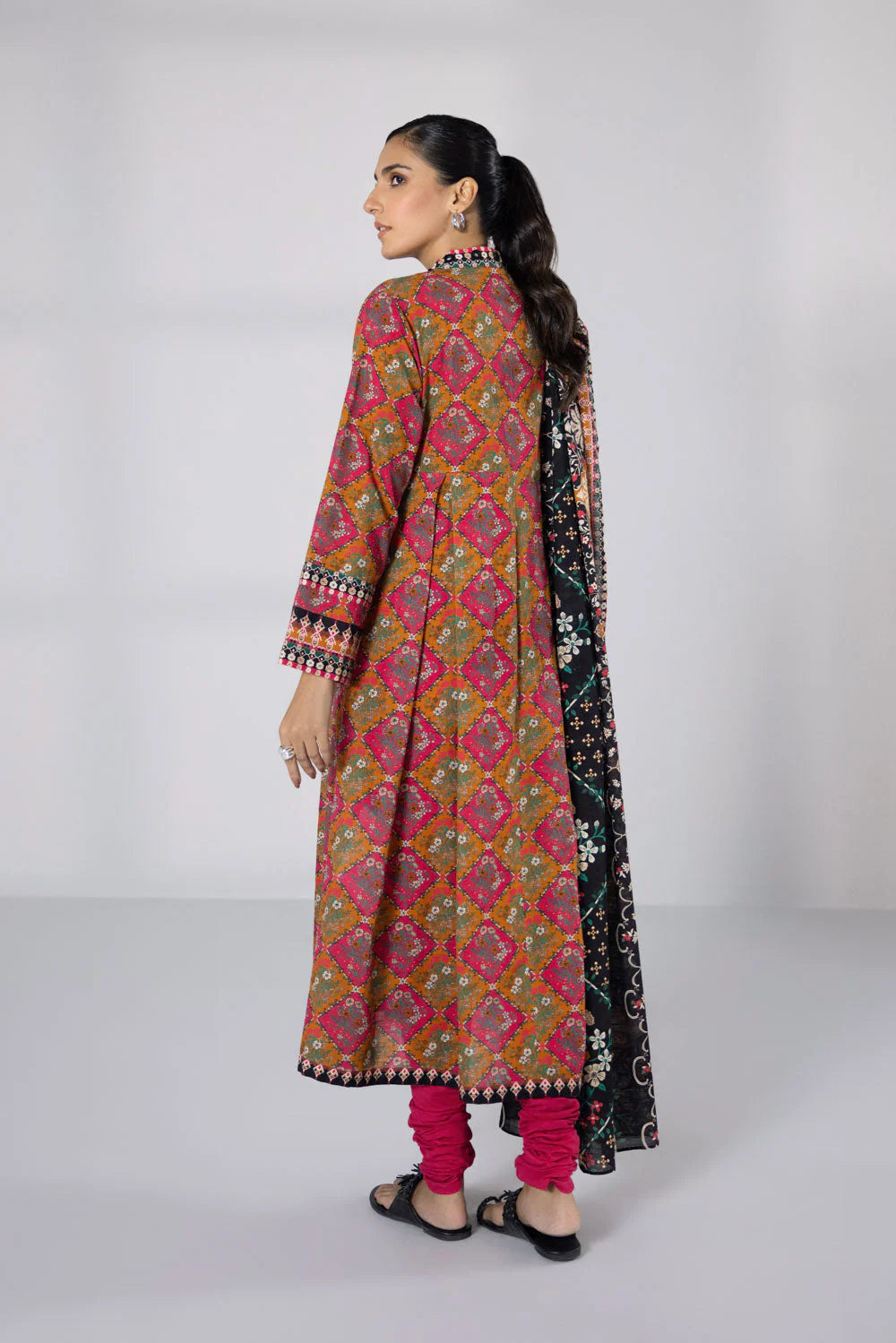 SAPPHIRE | UNSTITCHED 3 PIECE PRINTED KHADDAR SUIT