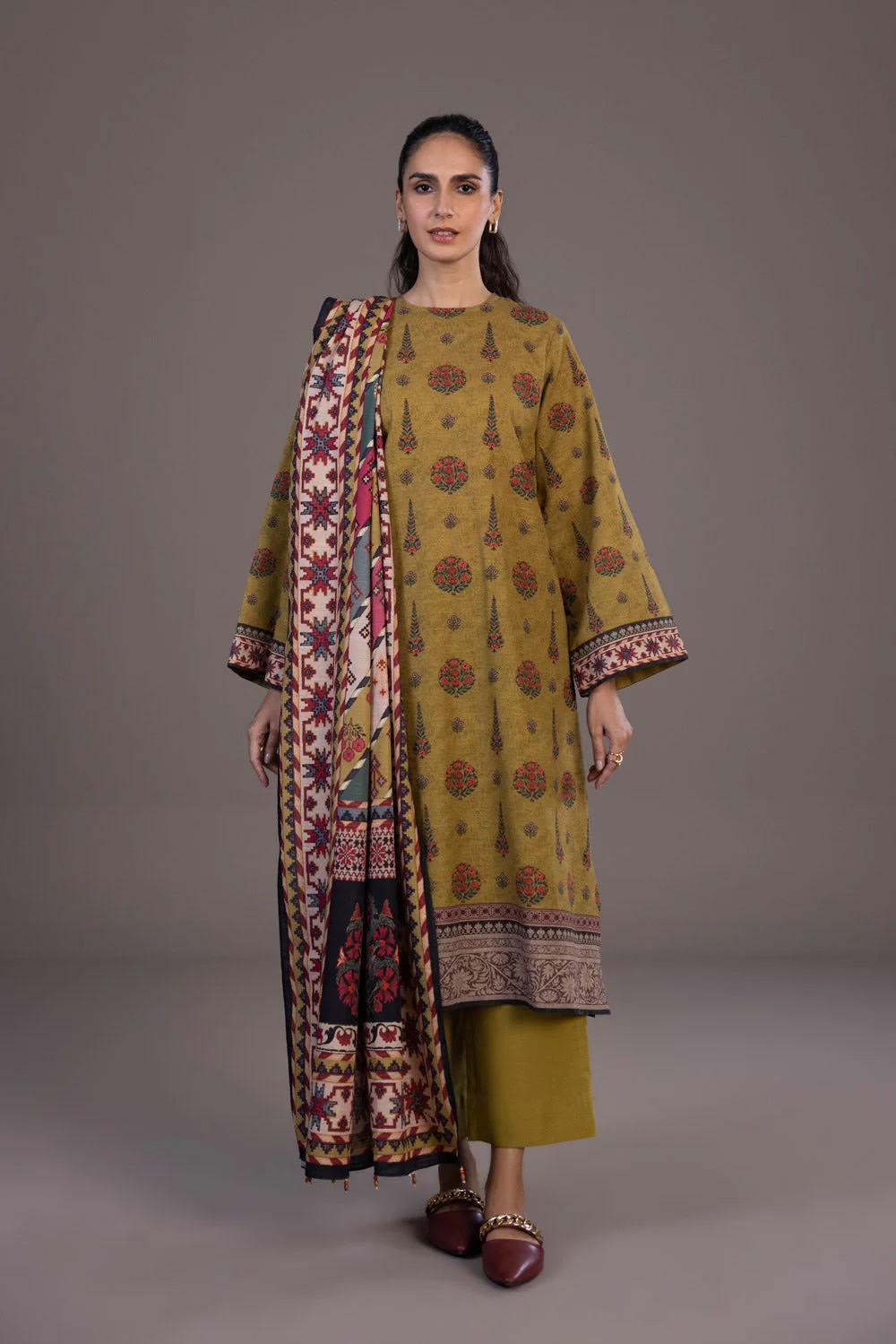 SAPPHIRE | UNSTITCHED 3 PIECE PRINTED KHADDAR SUIT