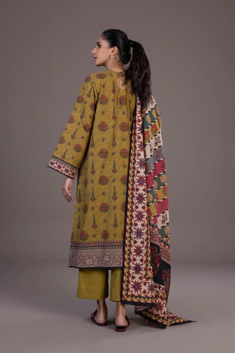 SAPPHIRE | UNSTITCHED 3 PIECE PRINTED KHADDAR SUIT