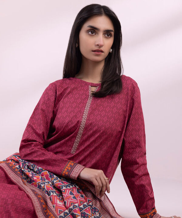 SAPPHIRE | UNSTITCHED 3 PIECE PRINTED LAWN SUIT