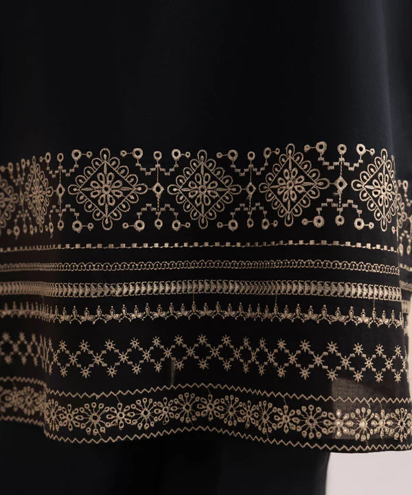 SAPPHIRE | UNSTITCHED 3 PIECE EMBROIDERED LAWN SUIT