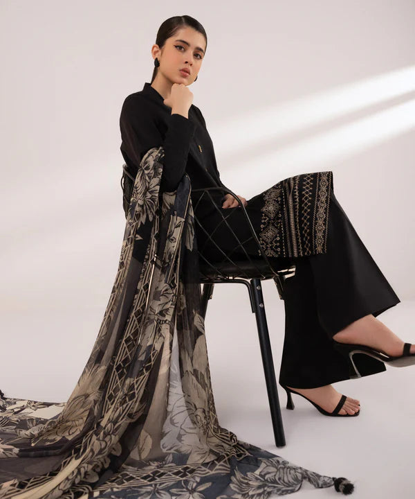 SAPPHIRE | UNSTITCHED 3 PIECE EMBROIDERED LAWN SUIT
